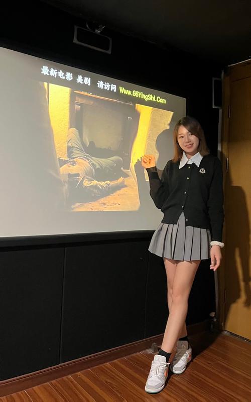 巨乳淫娘的相关介绍