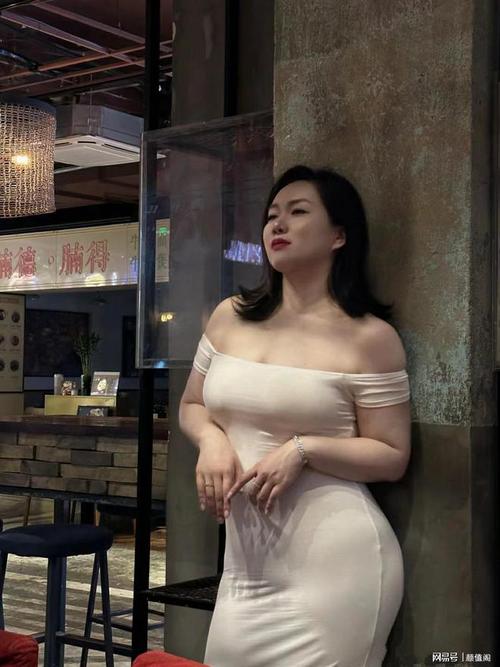 欧美3p人妻在线的相关介绍